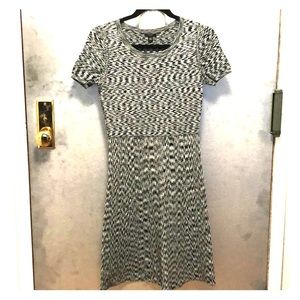 Ann Taylor stretch short sleeve a line dress p xs
